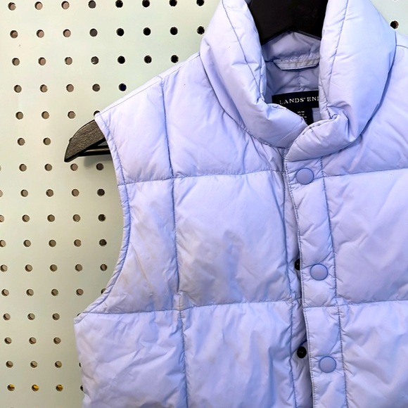 Lands End Women’s Down Filled Sleeveless Vest Light Blue Snap Close Side Pockets - Picture 4 of 9